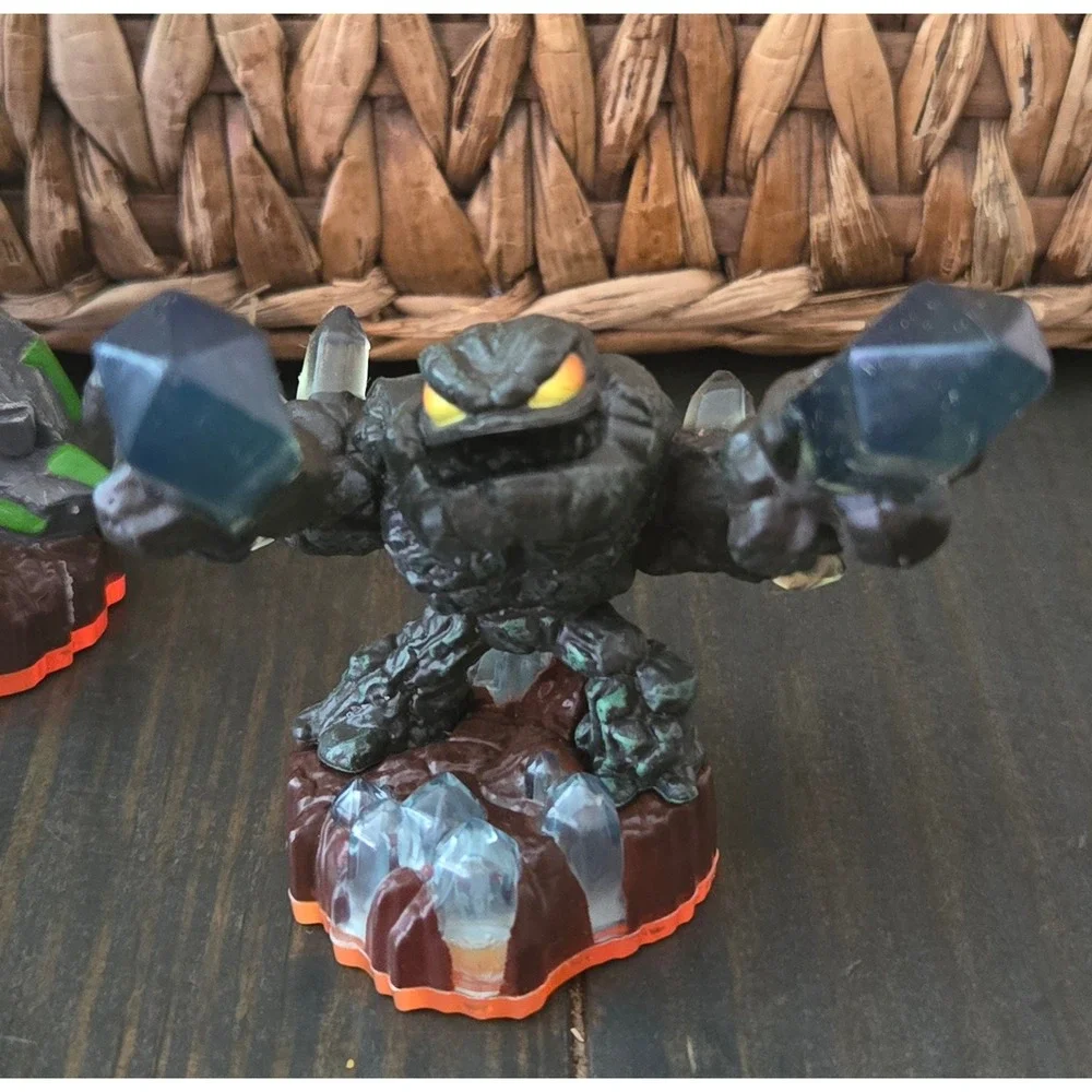 Skylanders Figures Lot of 3 Trap Team Earth Characters Action Figures‎
